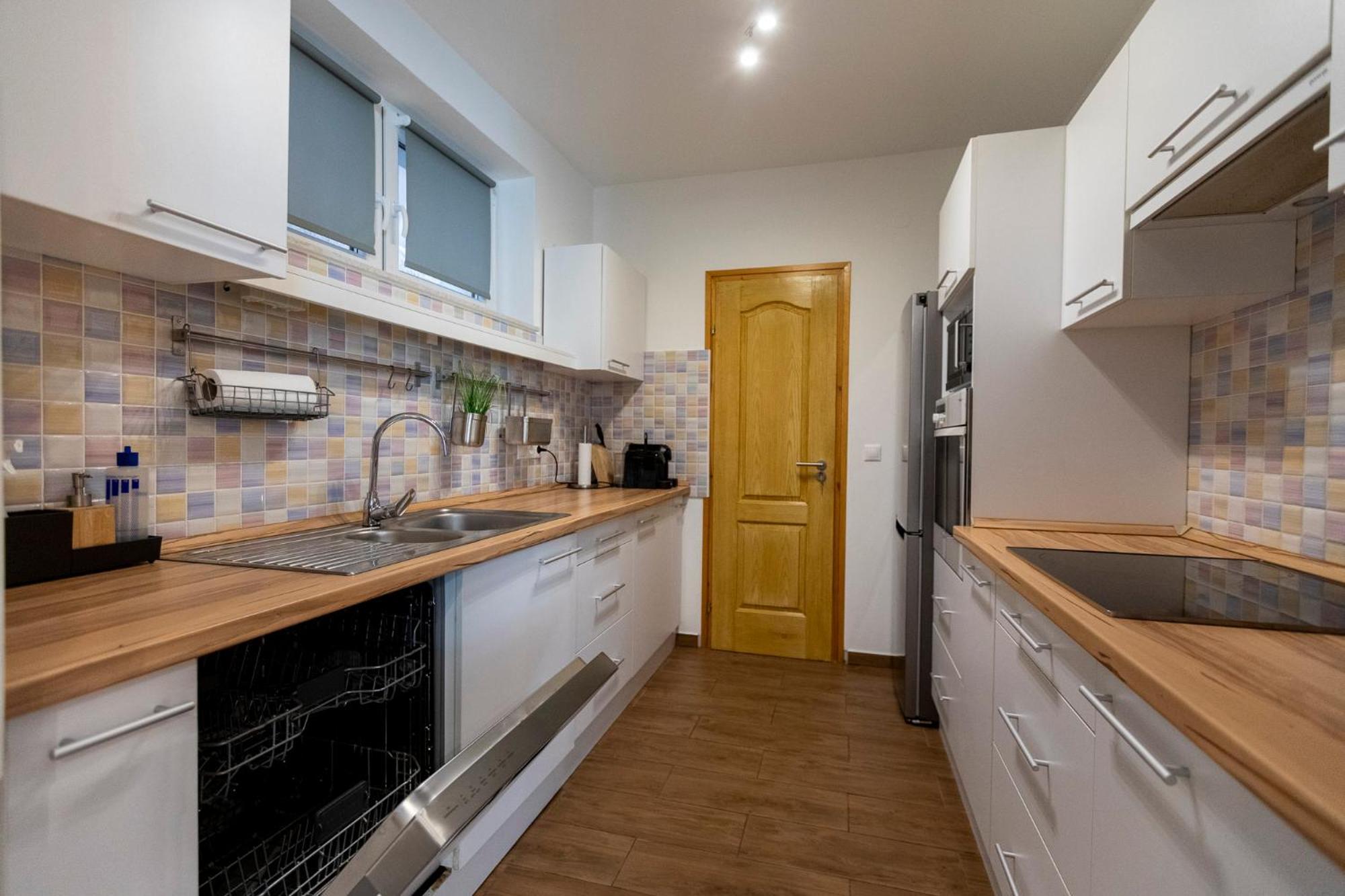 Park Apartman Sarrod Exterior foto